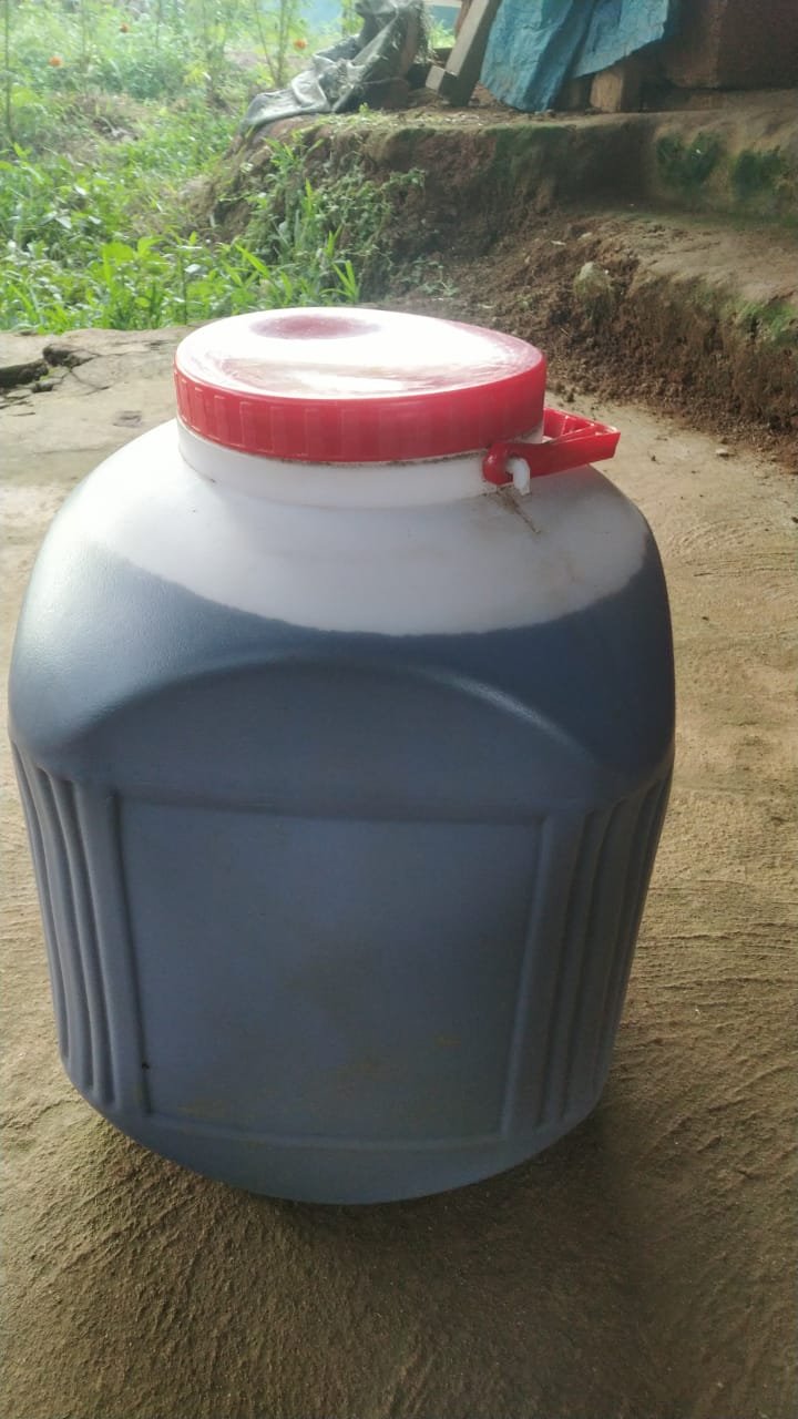 Can of jaggery sagara image