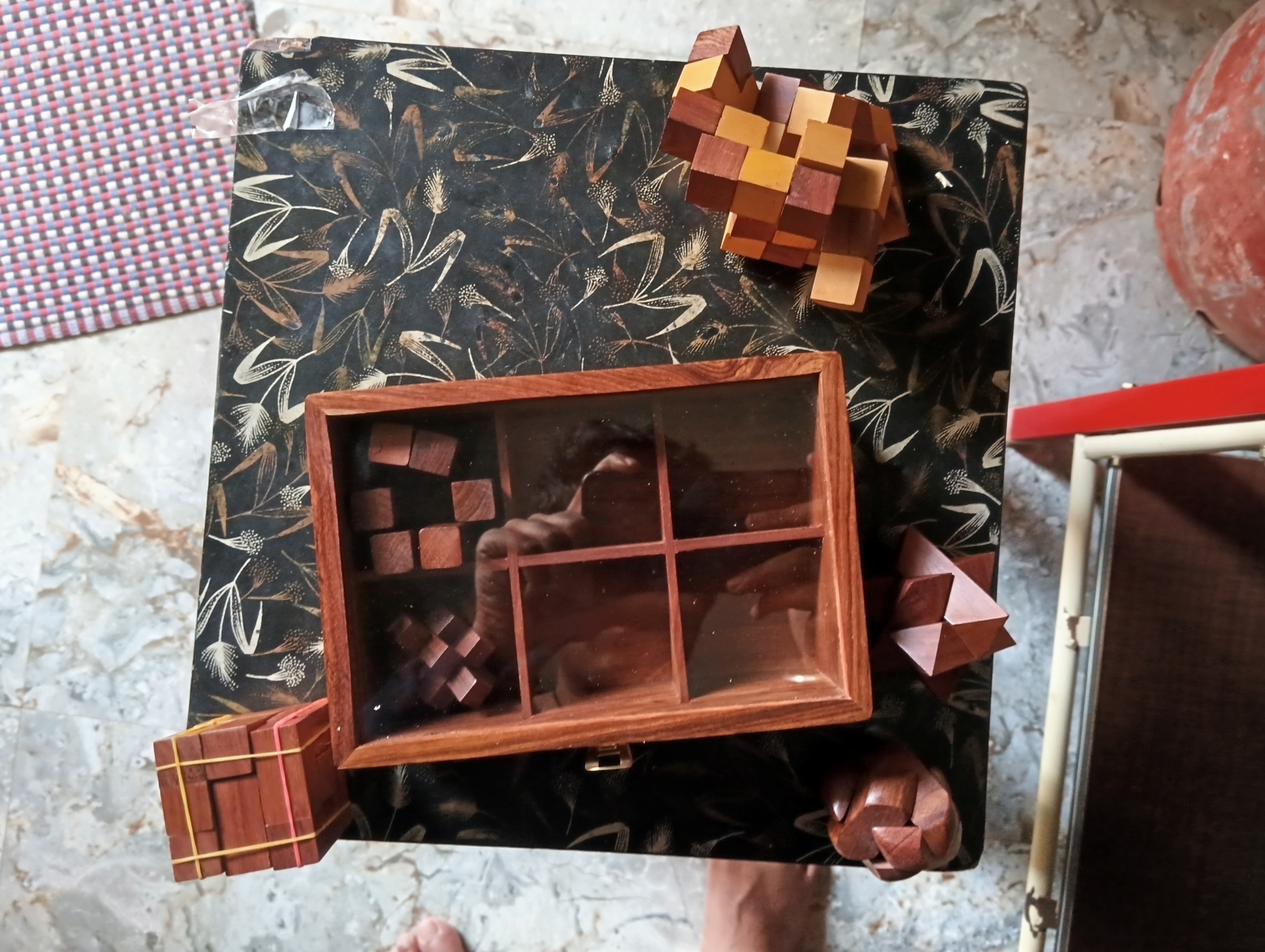 Wodden puzzle sets image